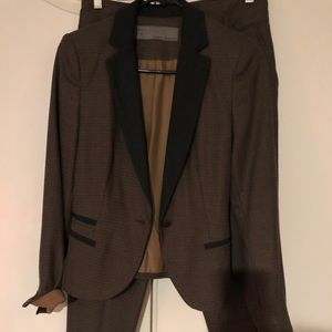 Jacket/Pants- Zara suit almost new !